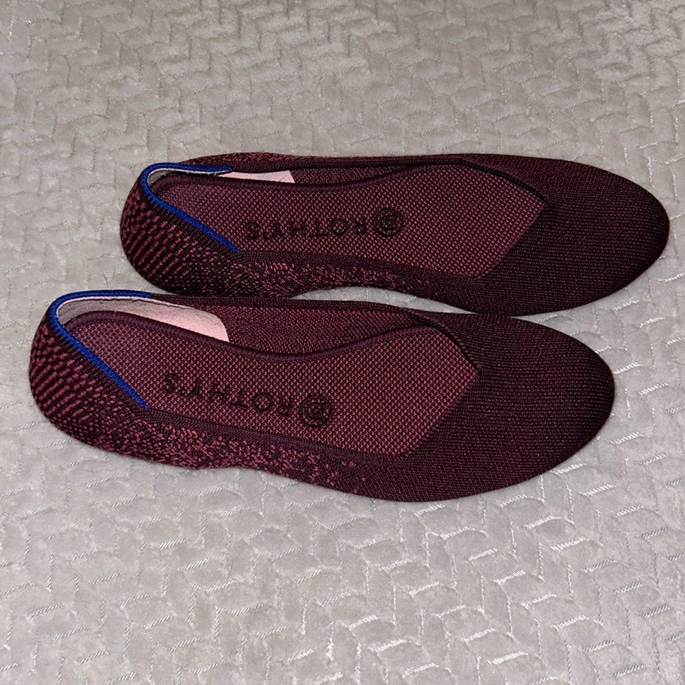 SOLD Rare Rothy’s Flats- Plum & Pink